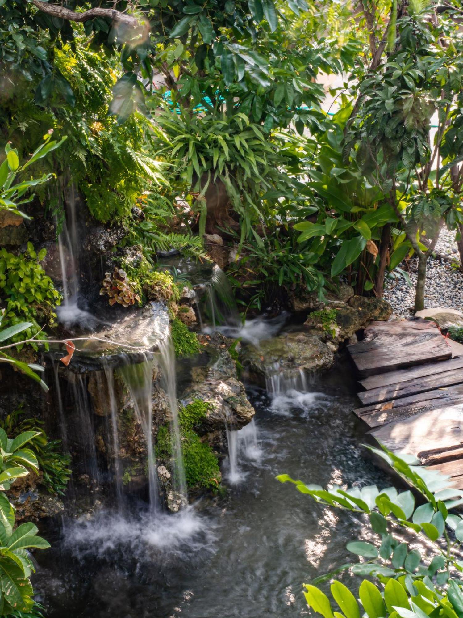 Crystal Resort Korat Накхонратчасима Экстерьер фото