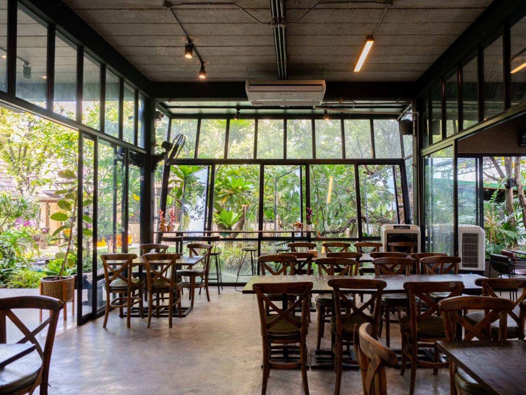 Crystal Resort Korat Накхонратчасима Экстерьер фото